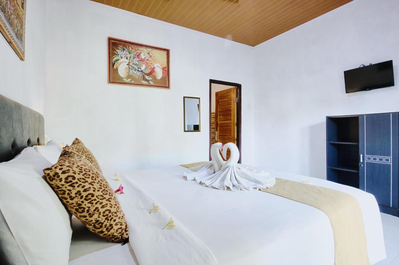 The Banana House Hotel Sakti Exterior photo